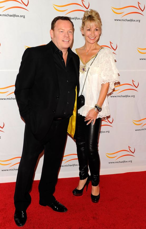 Who is Julie Campbell? Wiki, Biography, Family & Facts About Ali Campbell's Wife 3 Julie Campbell with her husband Ali Campbell