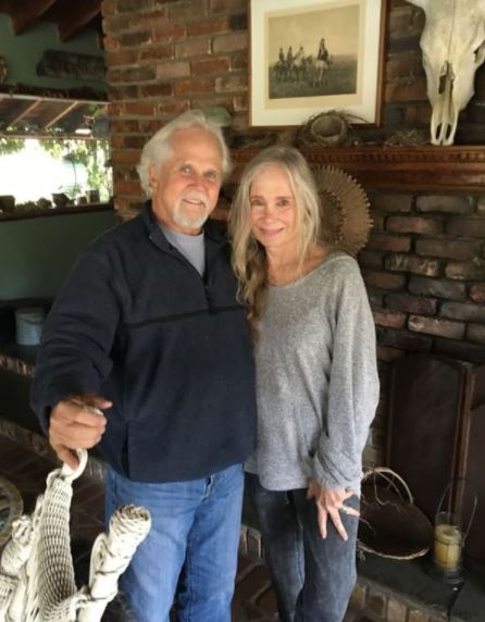 Who is Lauren Shulkind? Wiki, Biography & Facts About Tony Dow's wife 6 Lauren Shulkind with her husband