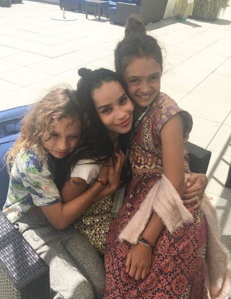 Who is Lola Iolani Momoa? Wiki, Biography, Age, Birthday, Parents, Height, Net worth & More 4 Lola Iolani Momoa with her mother and sister