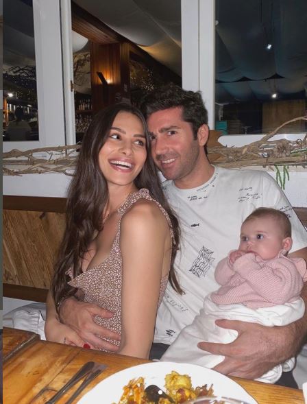 Who is Ludovica Valli? Wiki, Biography, Age, Boyfriend, Profession, Family, Lifestyle, Height & More 8 Ludovica Valli with her husband and kid