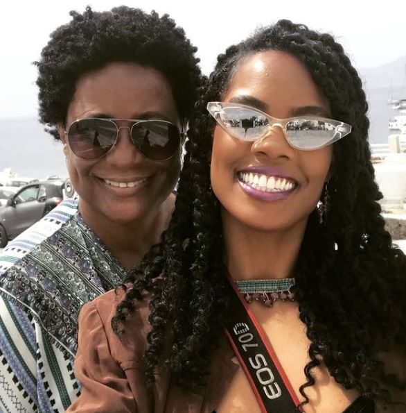 Novi Brown with her mother