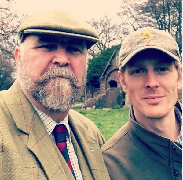 Who is Oliver Rice? Biography, Wiki, Age, Wife, Net worth, Movies, Family & More 3 Oliver Rice with his father Neil
