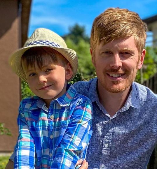 Who is Oliver Rice? Biography, Wiki, Age, Wife, Net worth, Movies, Family & More 7 Oliver Rice with his son