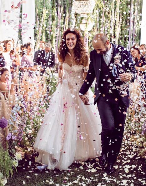 Paola Turani Wiki - Biography, Age, Profession, Husband, Family, Lifestyle, Height & More 7 Paola Turani at her marriage day with her husband Ricky Serpellini
