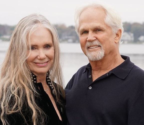 Who is Lauren Shulkind? Wiki, Biography & Facts About Tony Dow's wife 7 Shulkind and Tony