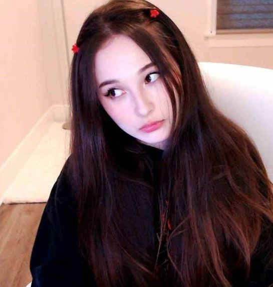 Who is Tina Kitten? Wiki, Biography, Age, Boyfriend, Ethnicity, Parents, Height, Lifestyle & More 3 Tina Kitten appearance