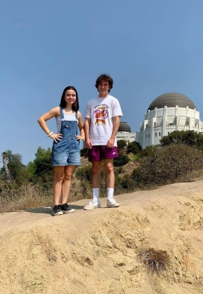 Taegen Burns Wiki, Age, Height, Family, Boyfriend, Movies, Net worth & More 5 Burns with her brother