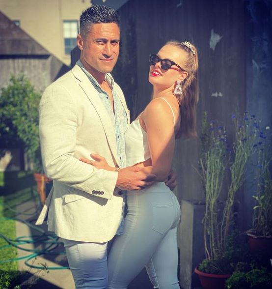 Who is Claire Smith? Wiki, Biography, Age, Family & Facts About Joe Naufahu's Wife 13 Claire Smith with her husband Joe