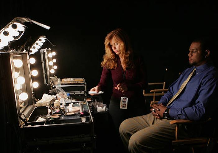 Who is Kimber Eastwood? Wiki, Biography, Net worth, Husband, Parents, Age, Height & More 13 Kimber Eastwood with Deuce McAllister during makeup