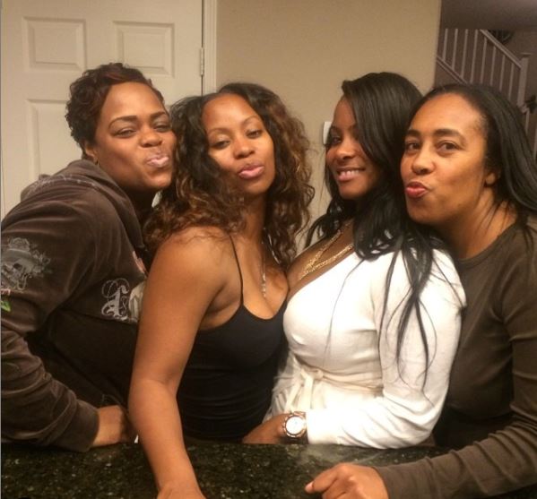 Who is Lexis Jones Mason? Wiki, Biography, Net worth, Husband, Age, Kids, Family, Profession & More 13 Lexis Jones Mason with her friends