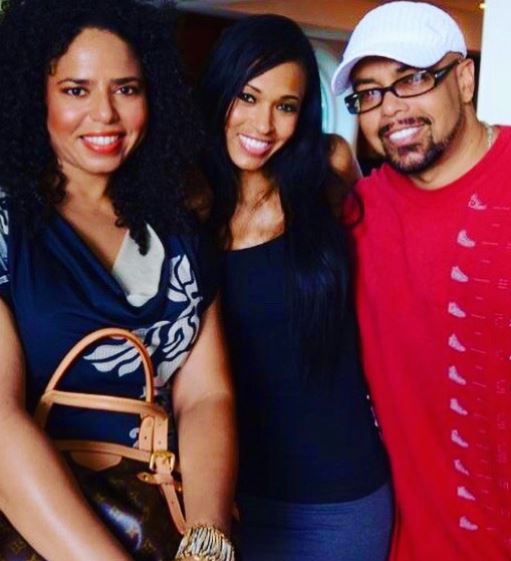 Who is Pilar Sanders? Wiki, Biography & Facts About Deion Sanders' Wife 4 Pilar Sanders with her brother and sister