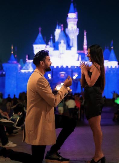 Who is Ronnie 2K (Ronnie Singh)? Wiki, Biography, Height, Age, Wife, Net worth, Family & More 7 Ronnie 2k with his fiancée