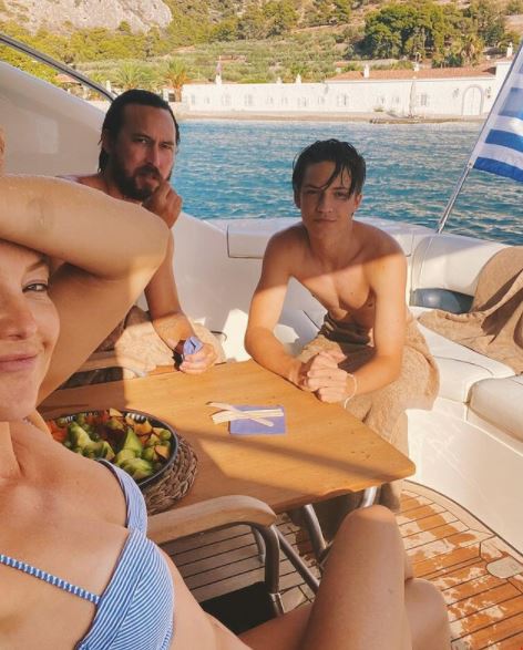 Who is Ryder Robinson? Wiki, Biography & Facts About Kate Hudson's Son 7 Ryder Robinson with his mom Kate Hudson and stepfather Danny Fujikawa