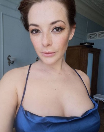 Who is Olga Kobzar? Biography, Wiki, Age, Height, Net worth, Boyfriend, Parents, Ethnicity & More 8 Facts About Olga Kobzar
