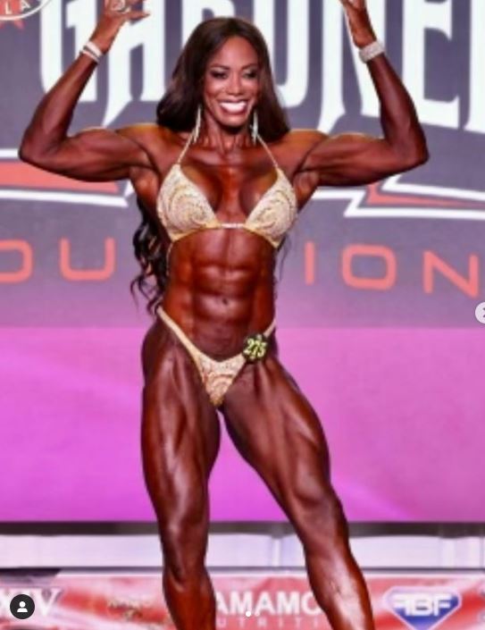 Jennifer Hernandez participated in IFBB Tampa Pro