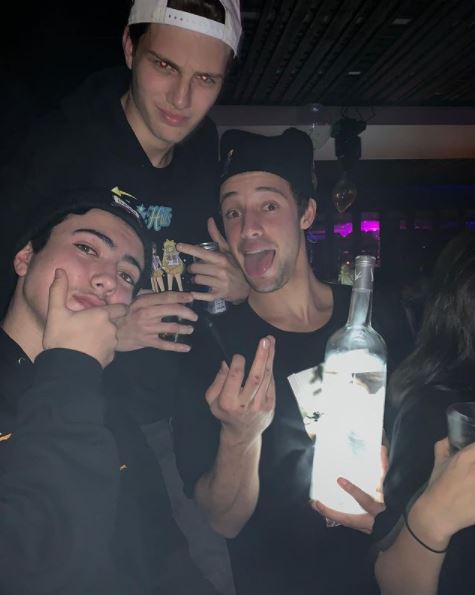 Who is Ryder Beer? Wiki, Biography & Facts About Madison Beer's Brother 13 Ryder Beer with his friends