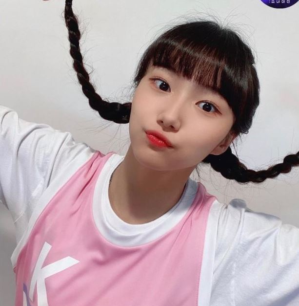 Who is Seo Youngeun? Wiki, Biography, Height, Age, Net worth, Boyfriend, Parents, Ethnicity & More 8 Seo Youngeun net worth