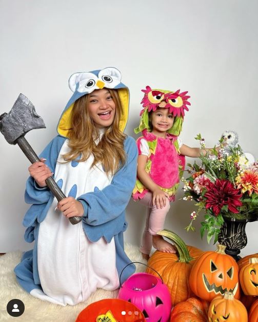 Who is Angelica Hale? Biography, Wiki, Net worth, Age, Height, Parents, Ethnicity & More 13 Angelica Hale celebrates Halloween