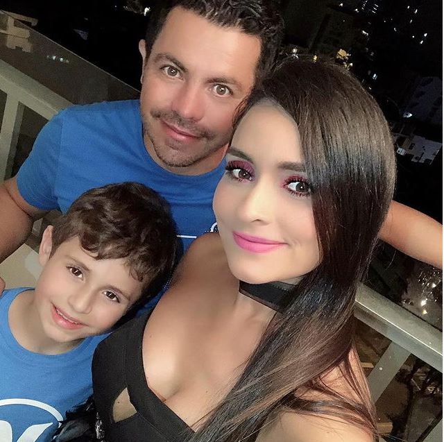 Who is Piter Albeiro? Wiki, Biography, Net worth, Age, Wife, Family, Children, Height, Career & Facts 8 Piter Albeiro with his ex-wife Carolina Rojas and Son