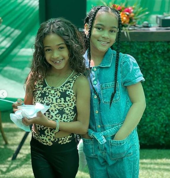 Who is Shai Moss? Wiki, Biography, Age, Birthday, Parents, Net worth, Height, Movies & More 13 Shai Moss with her friend RoRo