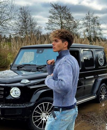 Bene Schulz Wiki, Age, Height, Net worth, Girlfriend, Family, Biography & More 9 Bene Schulz net worth