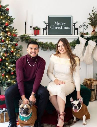 Jesus with his girlfriend Dhamar Saharay Munoz