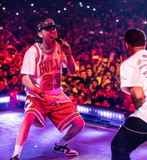 Who is Peso Pluma? Wiki, Age, Girlfriend, Real Name, Parents, Height, Net worth & More 6 Peso is a professional Mexican singer