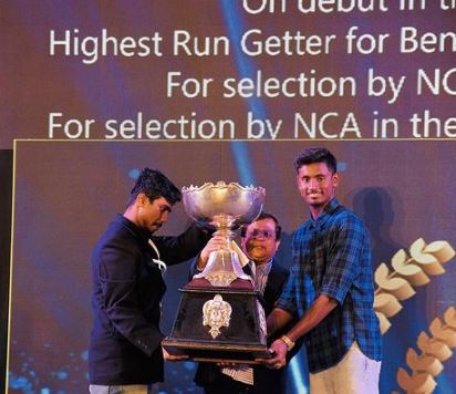 Abhishek Porel Height, Weight, Parents, Wiki, Age, Net Worth, Girlfriend, IPL Stats, Biography & More 7 Abishek Porel career