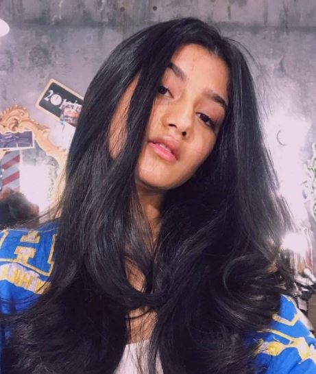 Ashlesha Thakur Parents, Caste, Biography, Birthday, Boyfriend, Height, Net Worth & Wiki 3 Ashlesha Thakur biodata