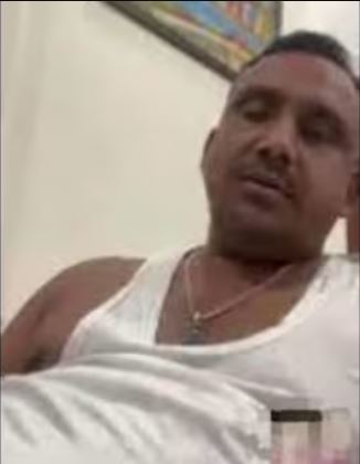 Banna Gupta Biography, Age, Wife, Kids, Family, Qualifications, Wiki, Net Worth & More 5 Banna Gupta viral video
