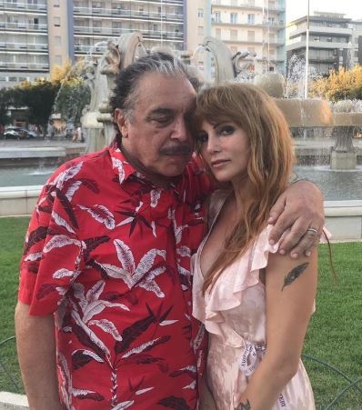 Barbara Exignotis: Wiki, Biography, Age, Husband, Family, Net Worth, Height & More 5 Barbara Exignotis is the wife of Nino Frassica