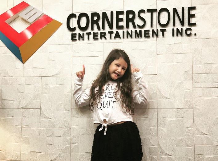 Who was Bella Echarri? Wiki, Biography, Family & Facts About Kyle Echarri's Sister 4 Bella Echarri career
