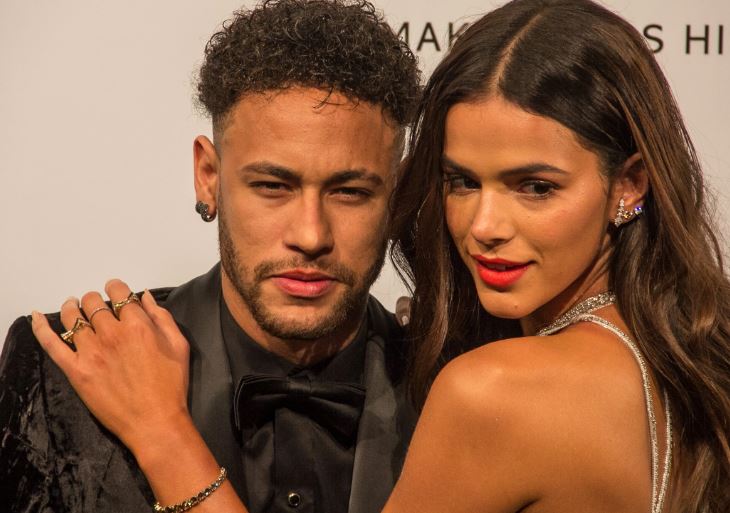 Bruna with Neymar