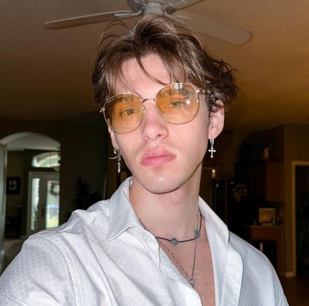 Chase Stobbe Wiki, Biography, Age, Height, Net Worth, Girlfriend, Family & More 3 Chase Stobbe Wikipedia