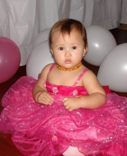 Who was Bella Echarri? Wiki, Biography, Family & Facts About Kyle Echarri's Sister 2 Childhood photo of Bella