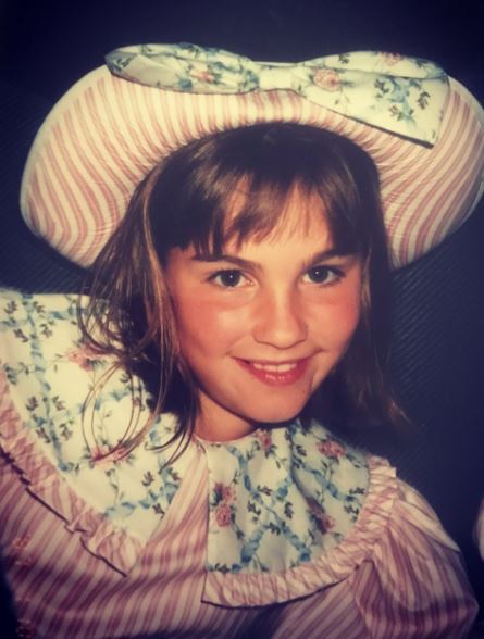 Childhood photo of Taylor