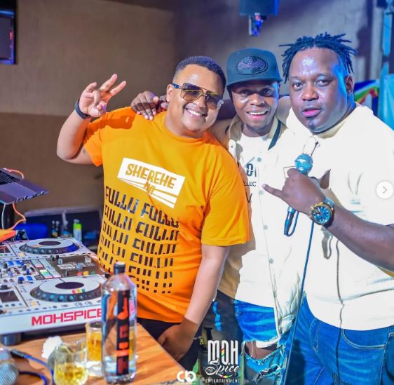 DJ Brownskin Wiki, Age, Wife, Parents, Height, Net worth, Girlfriend, Biodata & More 10 DJ Brownskin is a professional DJ