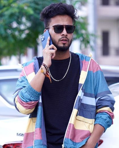 Elvish Yadav: Age, Birthday, Net Worth, Girlfriend, Parents, Height, Caste, Wikipedia, BIO & More 2 Elvish Yadav Biography