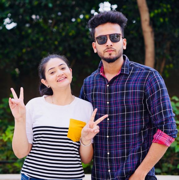 Elvish Yadav: Age, Birthday, Net Worth, Girlfriend, Parents, Height, Caste, Wikipedia, BIO & More 5 Elvish Yadav girlfriend