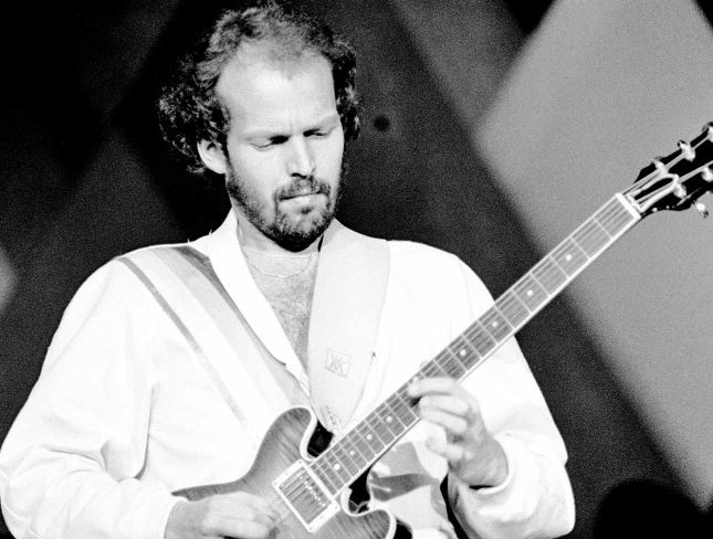 Lasse Wellander (Guitarist) Wiki, Biography, Wife, Age, Net Worth, Death, Family & More 4 Guitarist Lasse Wellander died at the age of 70
