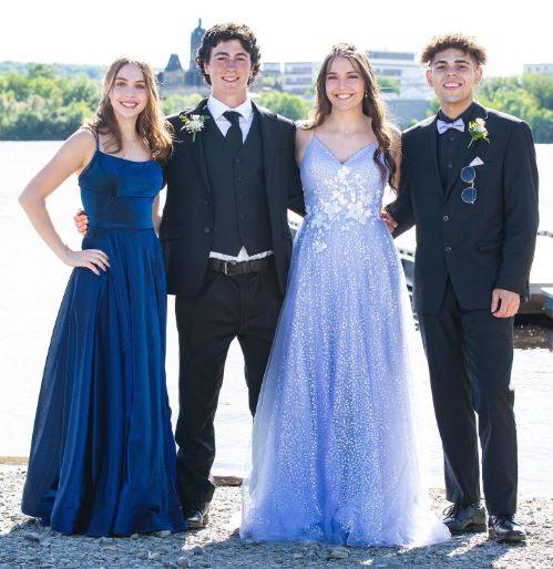 Harrison Gilks (Tiktok Star) Wiki, Age, Girlfriend, Death, Family, Biography & More 6 Harrison with his friends