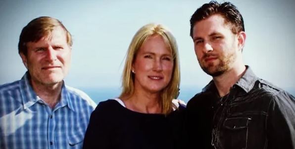 Who was Jonathan Crews? Wiki, Age, Biography, Wife, Murder, Family, Biography & More 7 Jonathan with his parents Pam and John Crews