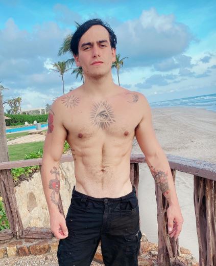 Julian Figueroa Wiki, Age, Spouse, Family, Cause of Death, Net Worth, Biography & More 7 Julian Figueroa tattoos