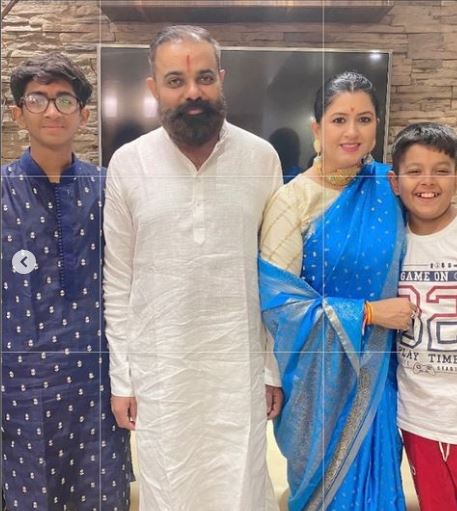 Who is Kajal Hindustani? Biography, Age, Husband, Family, Wiki, Birth Place, Net Worth & More 7 Kajal Hindustani with her husband and kids