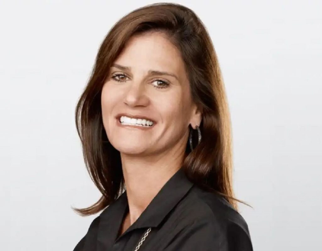 Katie Cotton (Apple PR Chief) Wiki, Net Worth, Age, Husband, Death, Family, Biography & More 3 Katie Cotton