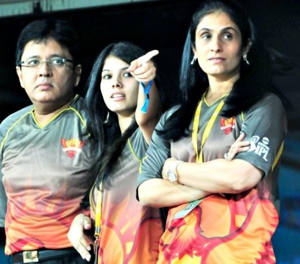 Kavya Maran Wiki (SRH Owner) Age, Husband, Net Worth, Parents, Height, Biography & More 6 Kavya's parents Kalanithi Maran and Kavery Maran