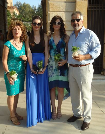 Lina Souloukou Wiki, Age, Husband, Net Worth, Biography, Parents, Ethnicity & More 7 Lina Souloukou with her family