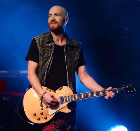 Who was Mark Sheehan? Biography, Age, Wife, Parents, Death Reason, Wiki, Girlfriend & More 8 Mark Sheehan was a guitarist