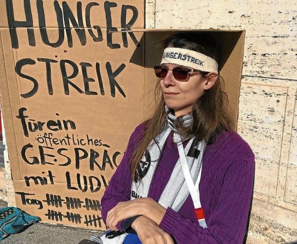 Martha Krumpeck (Climate Activist) Wiki, Age, Husband, Family, Net Worth, Biography & More 6 Martha bio