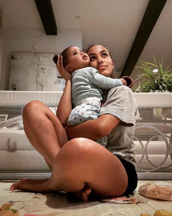 Miya Houston: Age, Height, Net Worth, Wiki, Bio, Husband, Kids, Family, Ethnicity & More 6 Miya Houston with her daughter